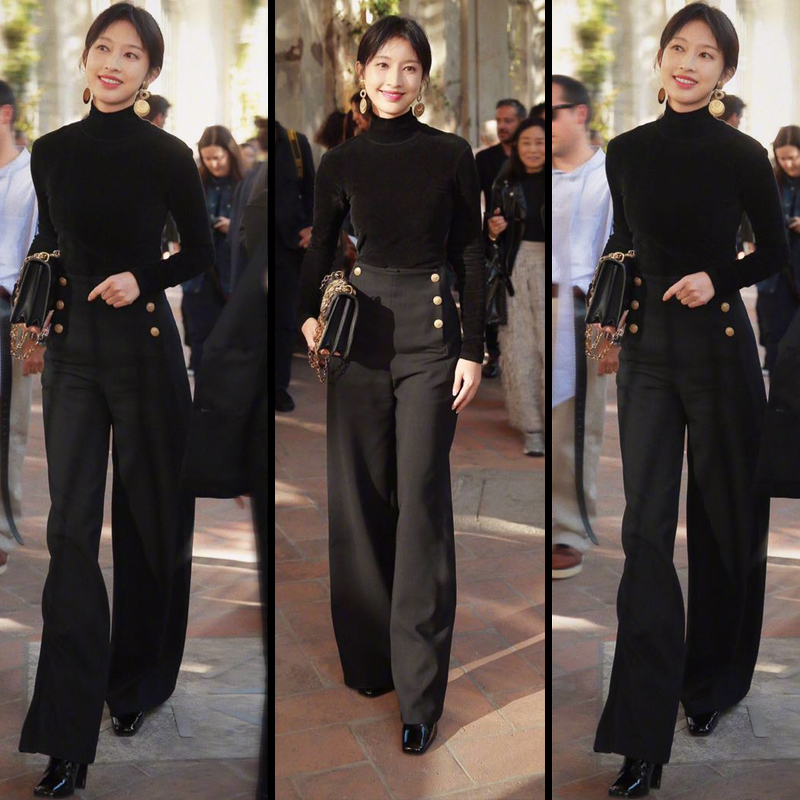 Street Fashion Week - Calças Femininas de Moda com Corte