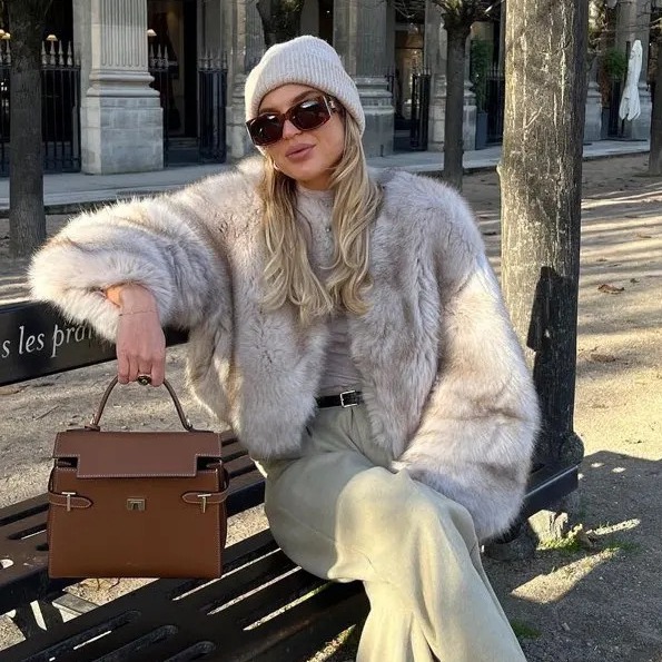 Casaco Curto de Pele Sintética - Street Fashion Week avaliação e preço
