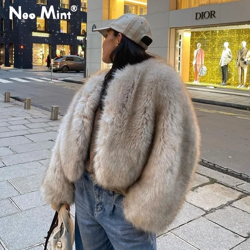 Icônico rua moda semana marca  - Street Fashion Week avaliação e preço